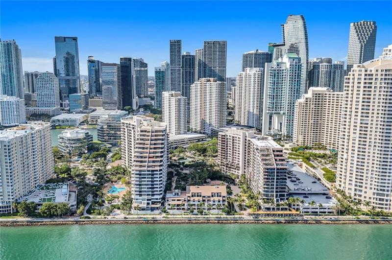 Image 20 of 20 For 520 Brickell Key Dr Unit Bh25