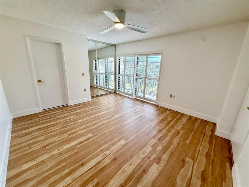 Image 25 of 54 For 2911 22nd Cir  37b