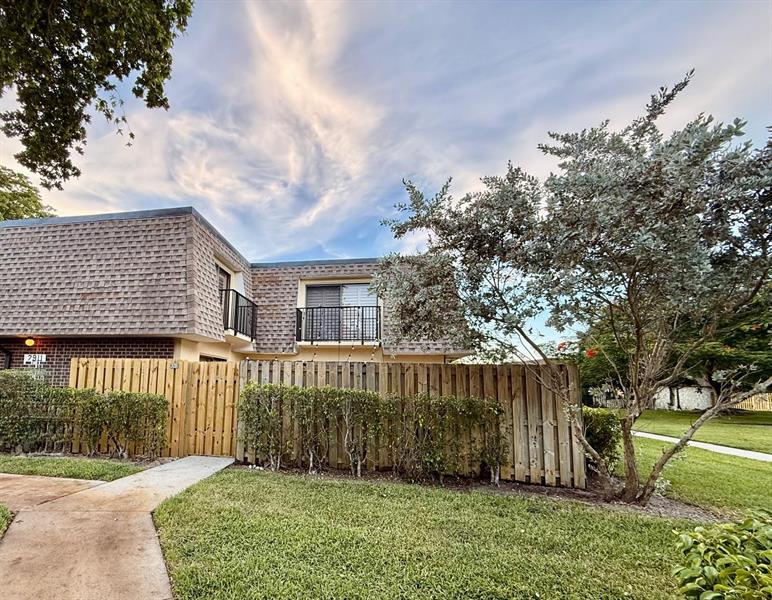 Image 3 of 54 For 2911 22nd Cir  37b