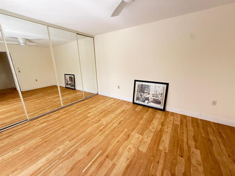 Image 37 of 54 For 2911 22nd Cir  37b