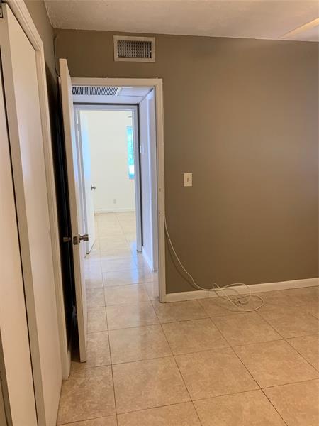 Image 10 of 11 For 2418 4 Street