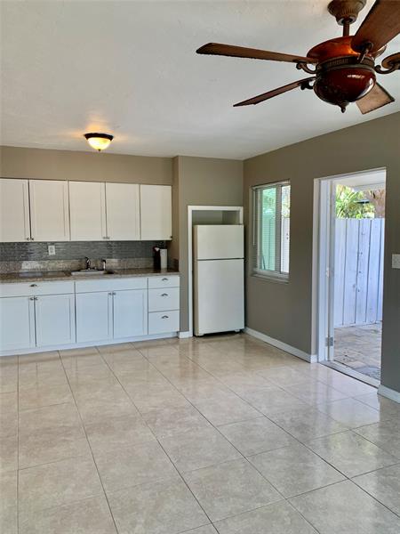Image 4 of 11 For 2418 4 Street