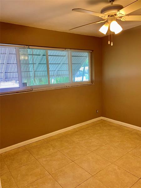 Image 8 of 11 For 2418 4 Street