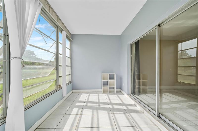 Image 11 of 21 For 5031 Oakland Park Blvd