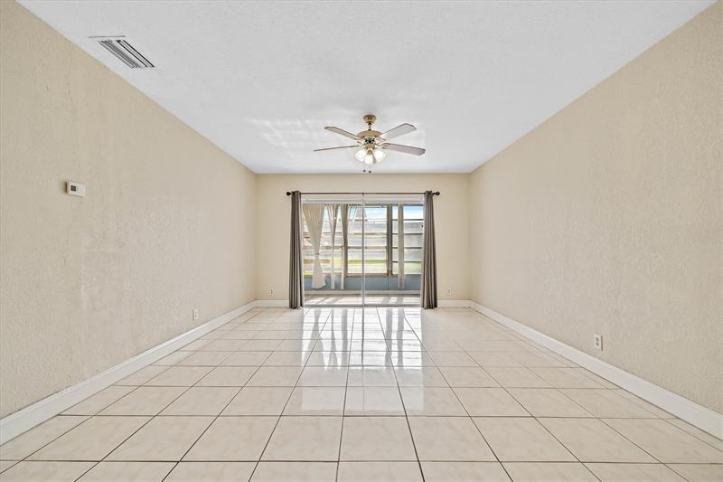 Image 7 of 21 For 5031 Oakland Park Blvd