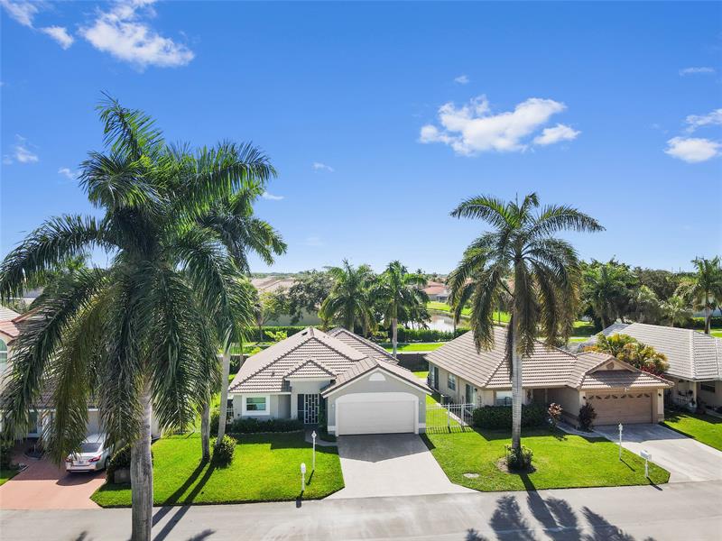 Image 33 of 38 For 21300 Millbrook Ct