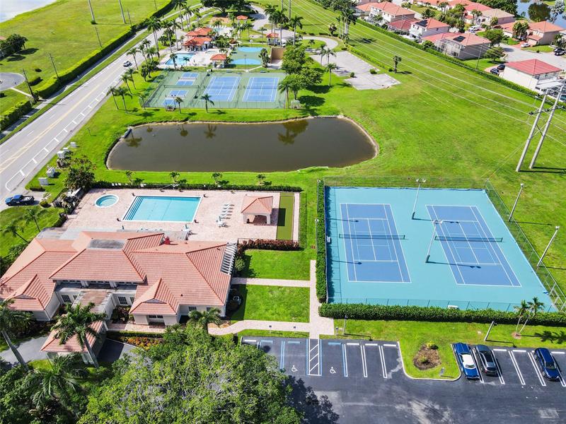 Image 36 of 38 For 21300 Millbrook Ct