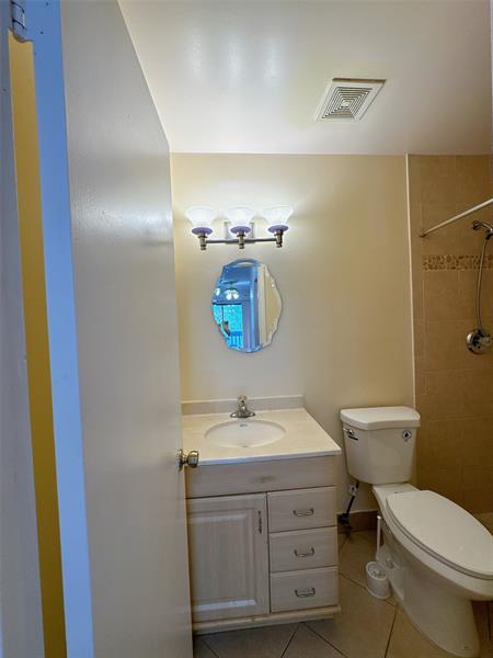 Image 23 of 27 For 9784 14th St