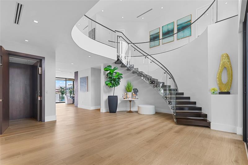 Image 12 of 74 For 1957 21 Avenue