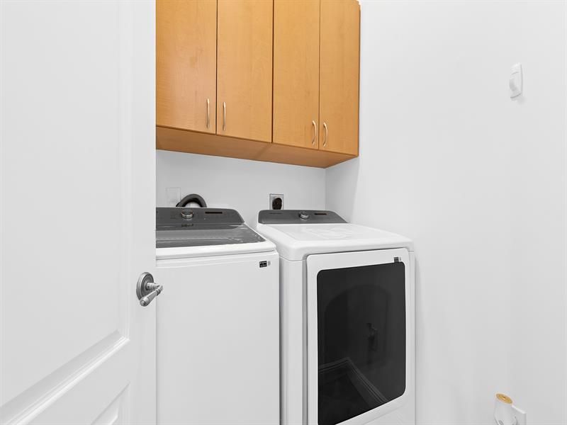 Image 4 of 24 For 510 7th St  401