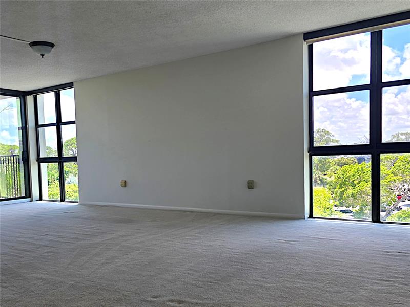 Image 13 of 42 For 1201 River Reach Dr  416