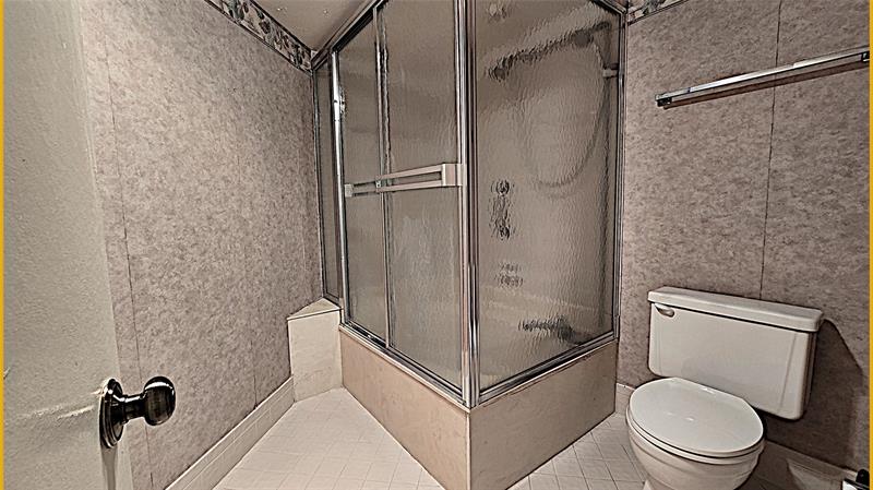 Image 18 of 42 For 1201 River Reach Dr  416