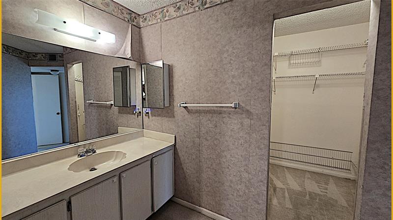 Image 19 of 42 For 1201 River Reach Dr  416