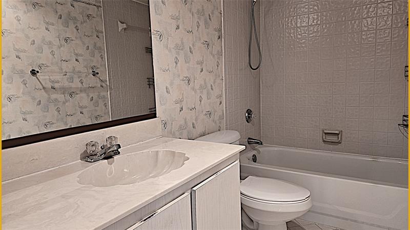 Image 25 of 42 For 1201 River Reach Dr  416