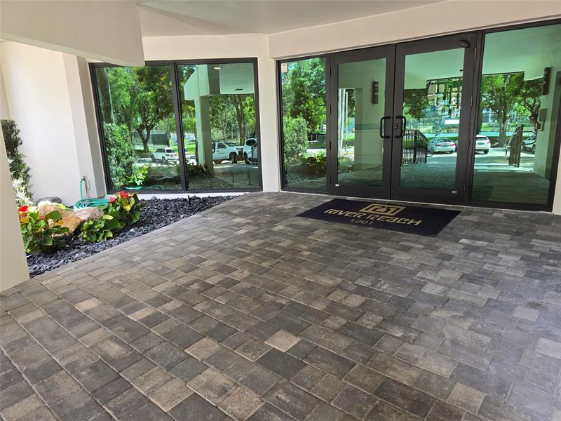 Image 33 of 42 For 1201 River Reach Dr  416