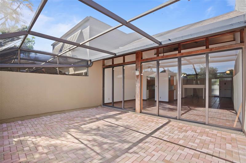 Image 6 of 39 For 1111 Windward Dr