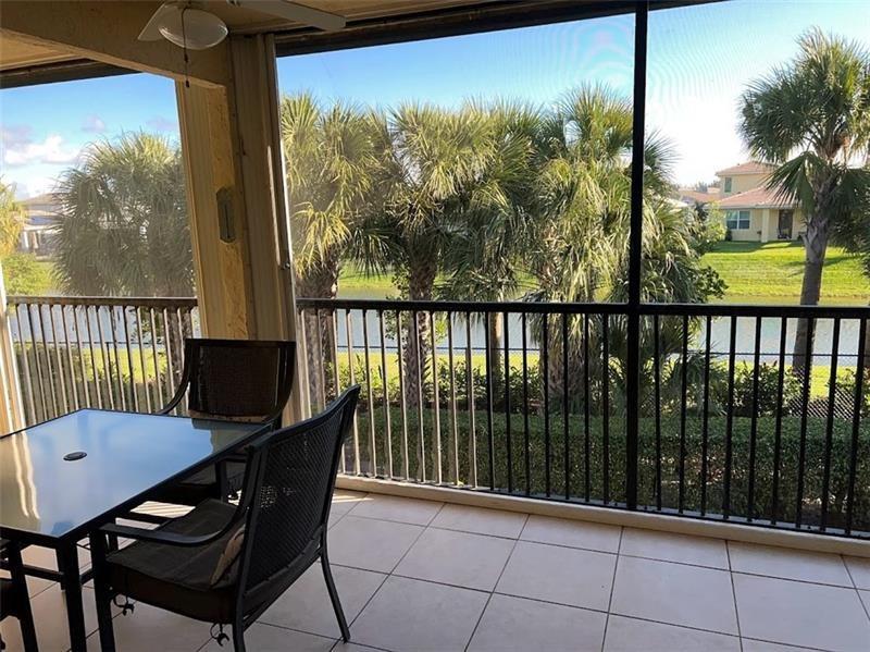 Image 22 of 27 For 4000 Crystal Lake Dr  212