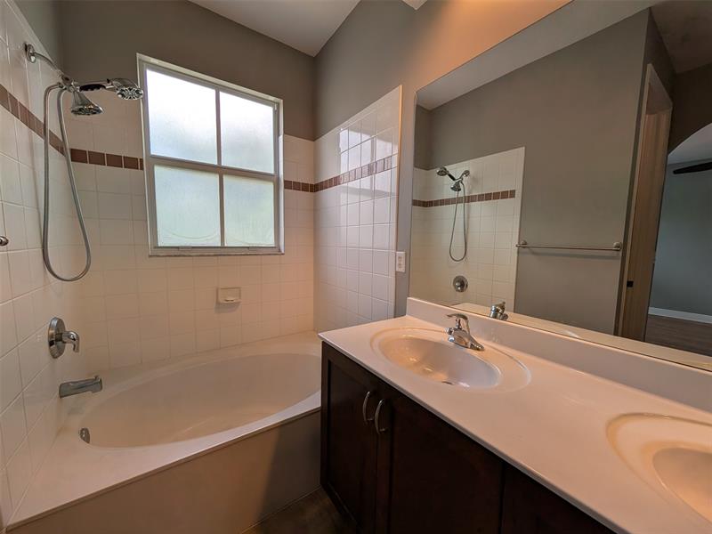 Image 20 of 36 For 2851 Prospect Rd  701