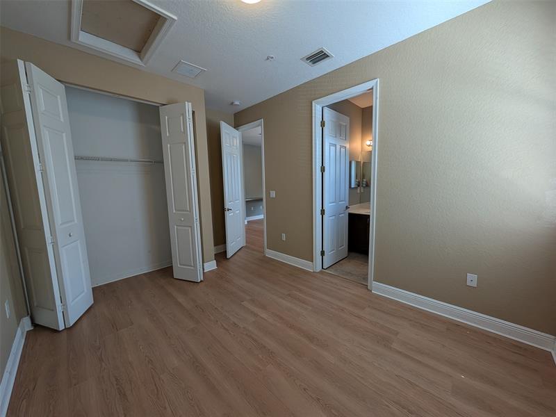 Image 23 of 36 For 2851 Prospect Rd  701