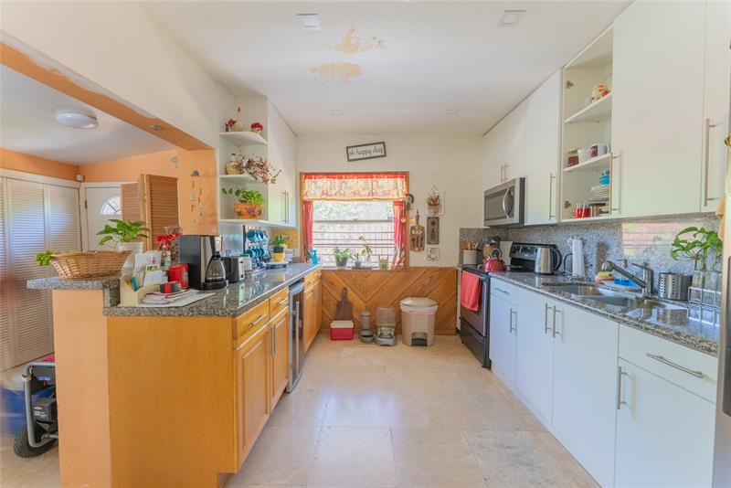 Image 16 of 25 For 20515 15th Ave