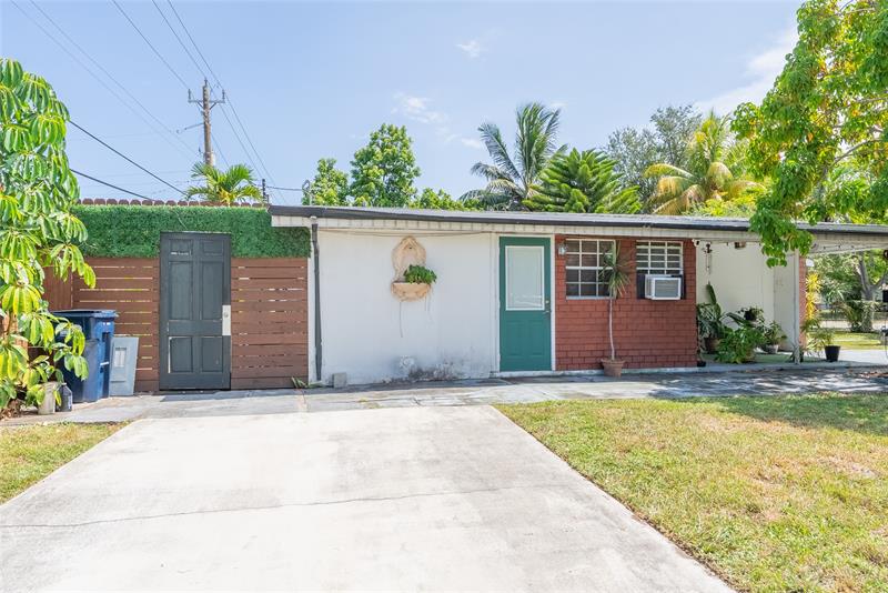 Image 6 of 25 For 20515 15th Ave