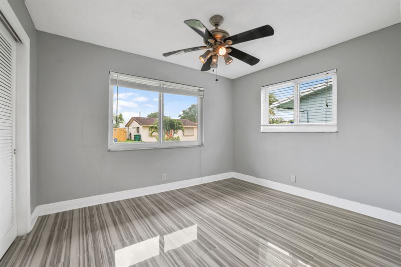 Image 12 of 19 For 4805 27th Way