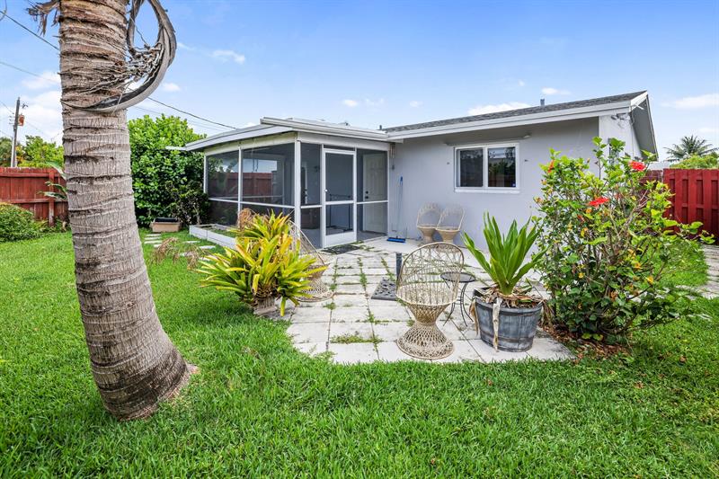 Image 17 of 19 For 4805 27th Way