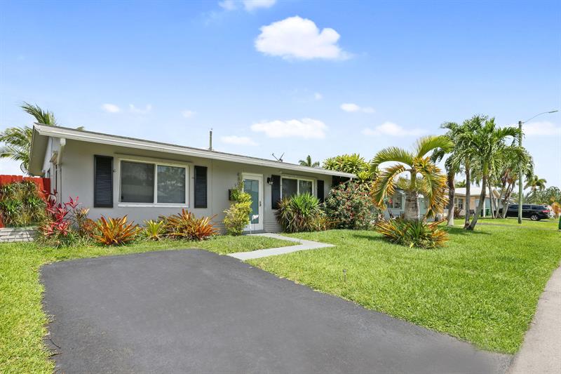 Image 3 of 19 For 4805 27th Way