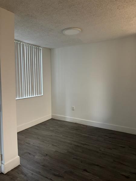 Image 11 of 15 For 12118 Saint Andrews Pl  108