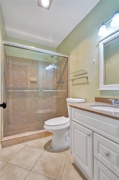 Image 10 of 30 For 2250 66th St  1523