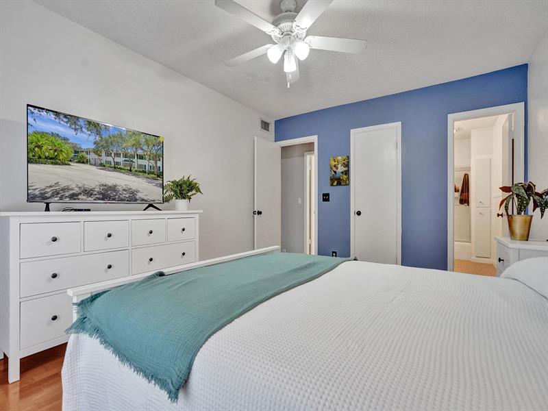 Image 6 of 30 For 2250 66th St  1523