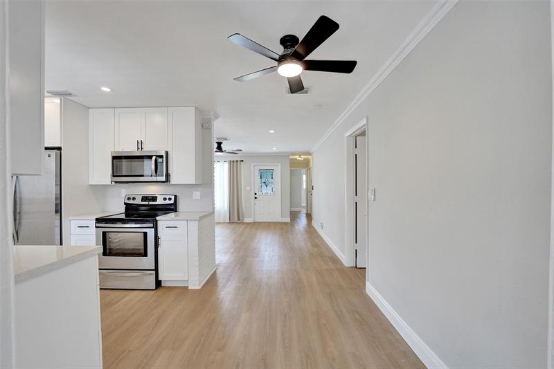 Image 17 of 40 For 421 39th Ave
