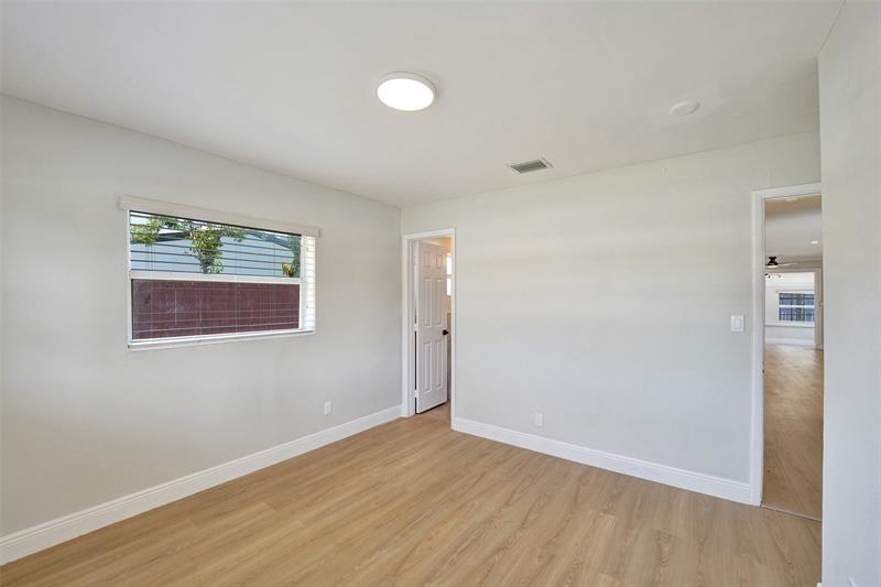 Image 18 of 40 For 421 39th Ave