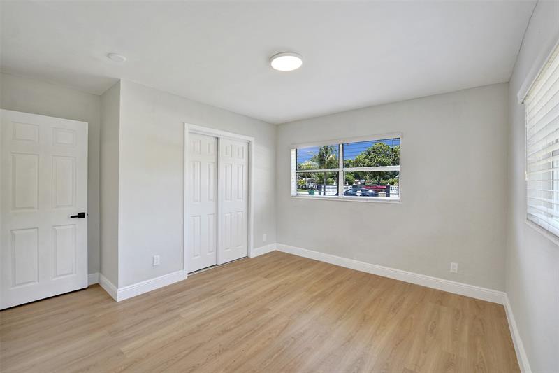 Image 20 of 40 For 421 39th Ave