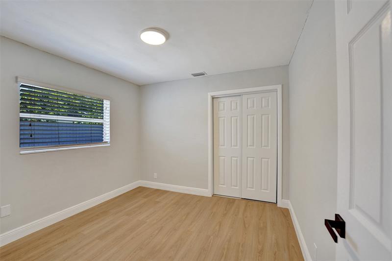 Image 30 of 40 For 421 39th Ave