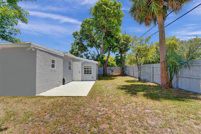 Image 33 of 40 For 421 39th Ave