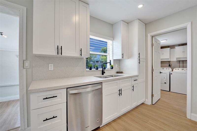 Image 6 of 40 For 421 39th Ave
