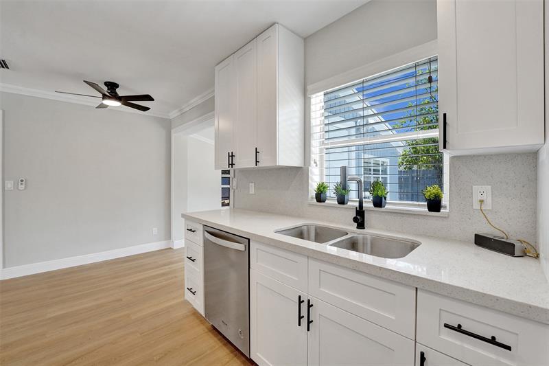 Image 9 of 40 For 421 39th Ave