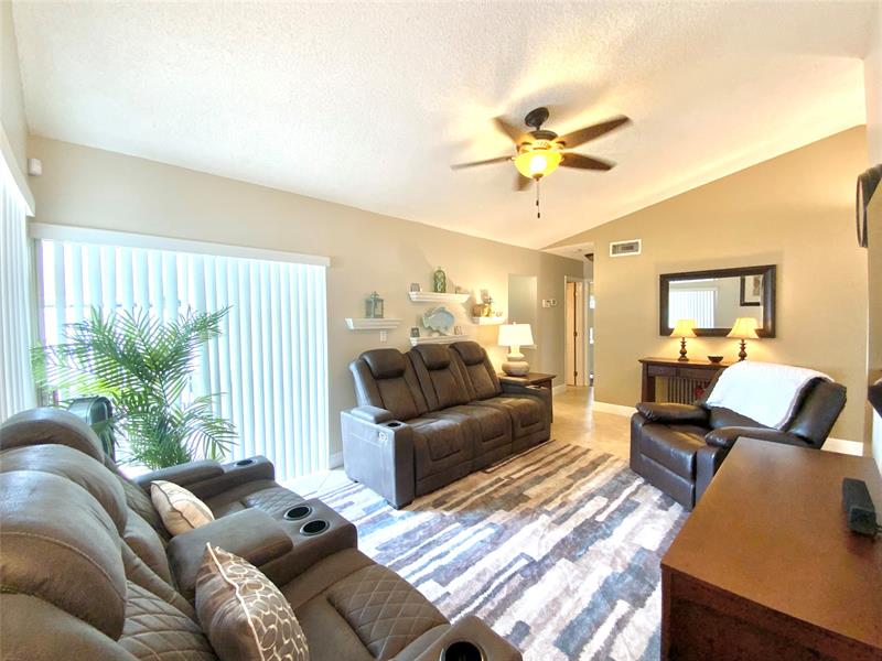 Image 14 of 52 For 8220 3rd Ct  