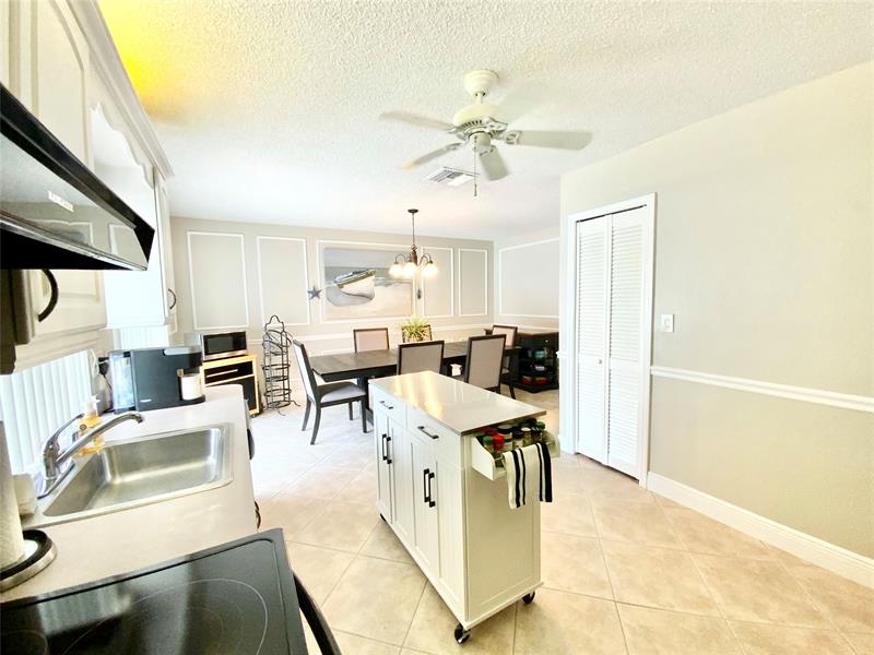 Image 17 of 52 For 8220 3rd Ct  