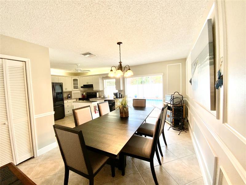 Image 22 of 52 For 8220 3rd Ct  