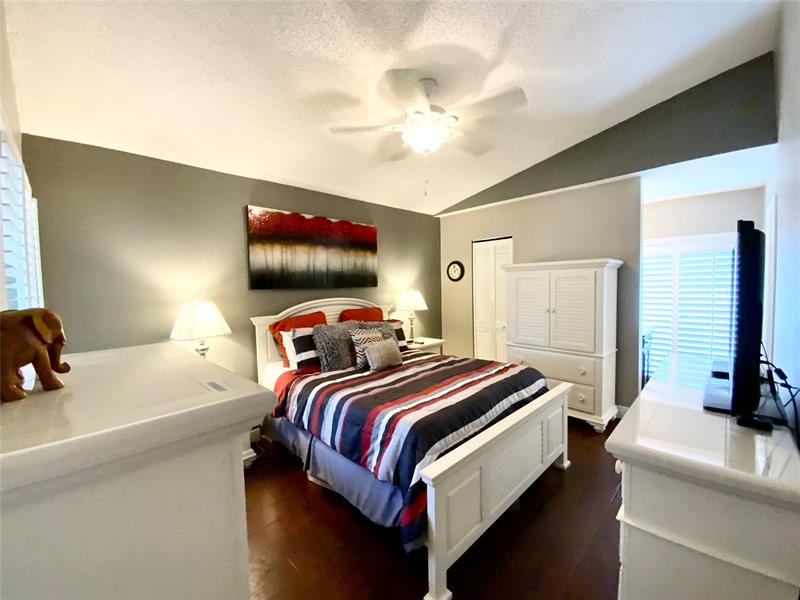 Image 24 of 52 For 8220 3rd Ct  