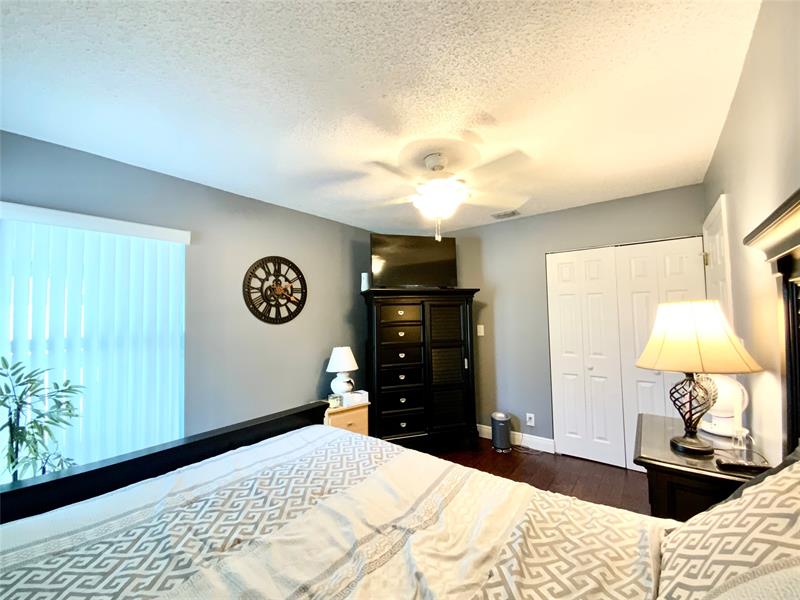 Image 36 of 52 For 8220 3rd Ct  