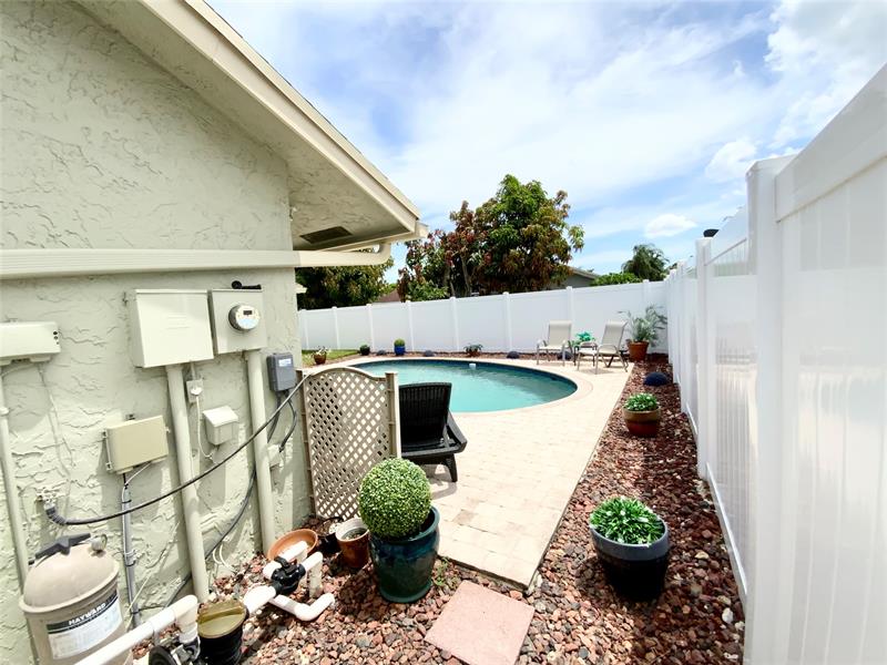 Image 43 of 52 For 8220 3rd Ct  
