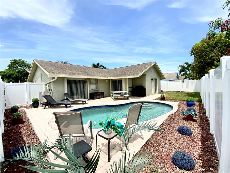 Image 44 of 52 For 8220 3rd Ct  
