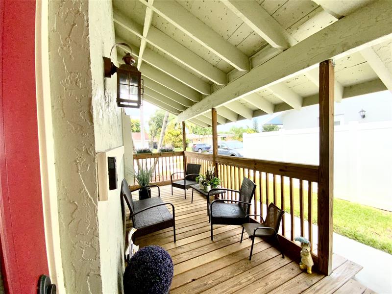 Image 8 of 52 For 8220 3rd Ct  