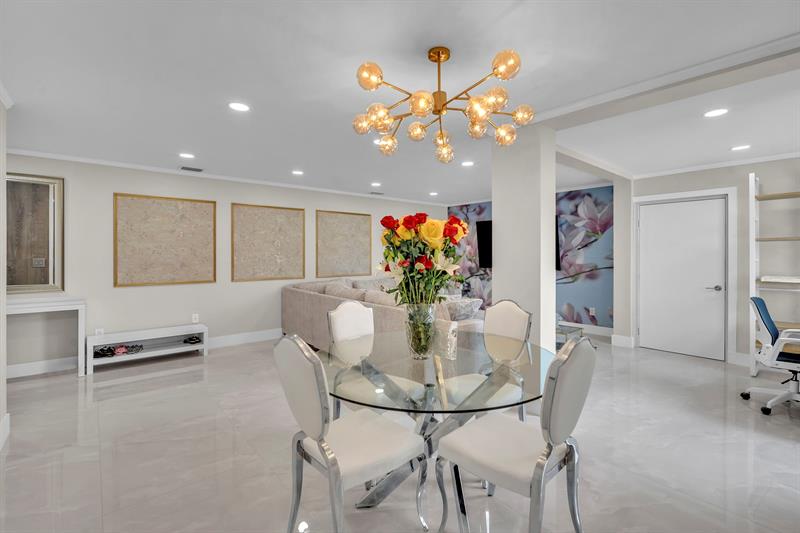 Image 12 of 31 For 3571 Magellan Cir  343-4