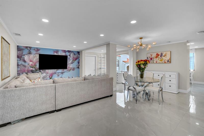 Image 14 of 31 For 3571 Magellan Cir  343-4