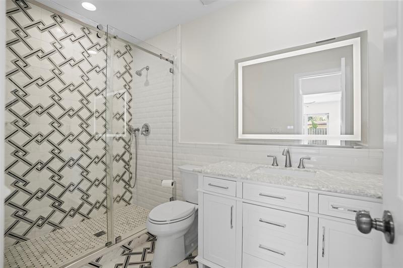 Image 22 of 50 For 2116 Mariner Dr