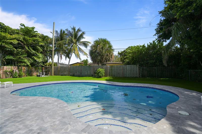 Image 41 of 50 For 2116 Mariner Dr